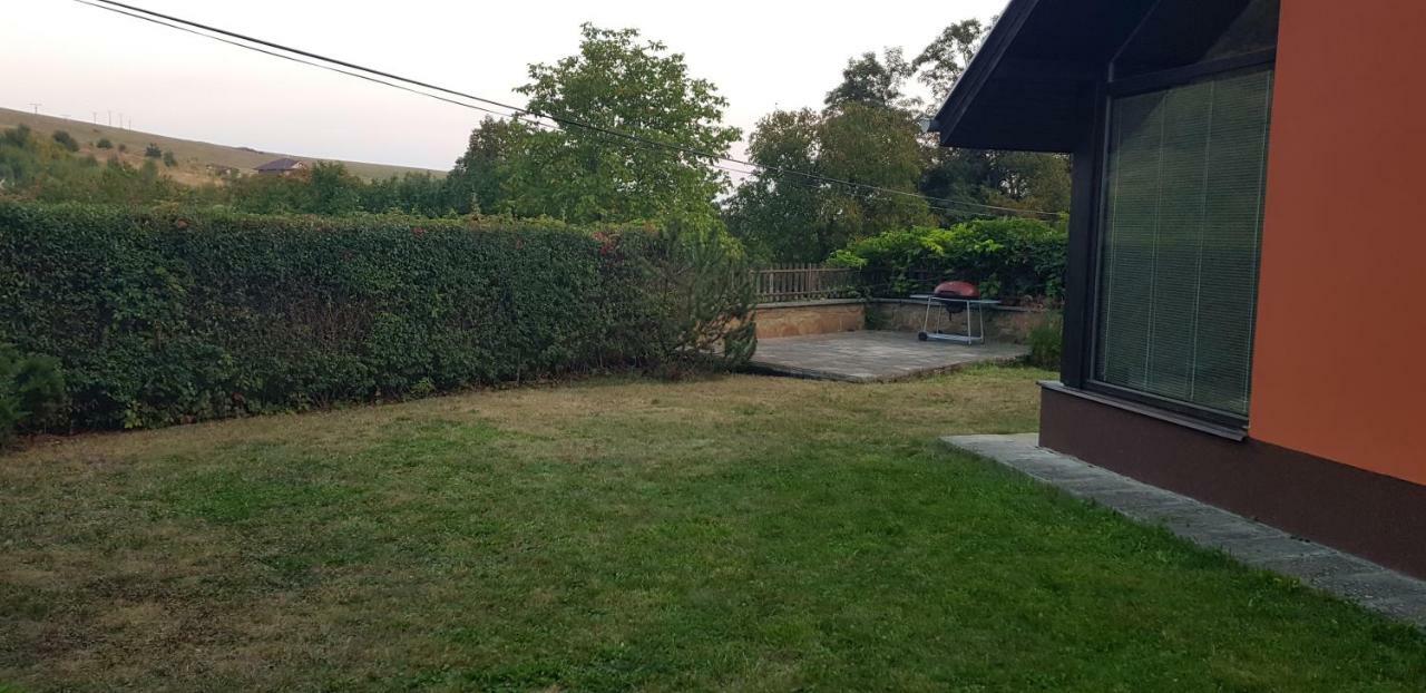 Garden View Villa Drienica Exteriör bild